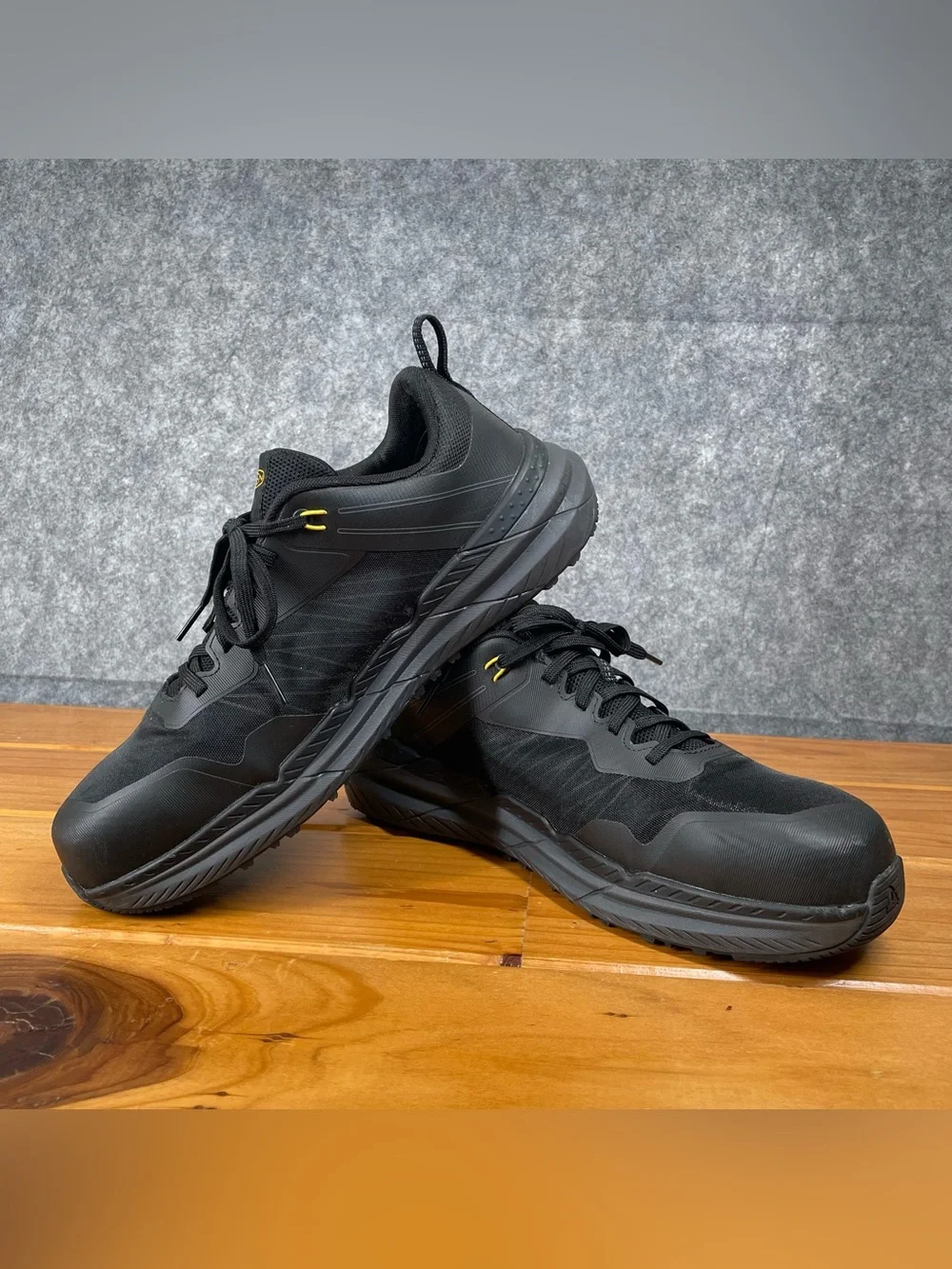 KEEN Utility Speedworks Carbon Toe Mens 11D Black Work Shoes Sneakers EH SR
